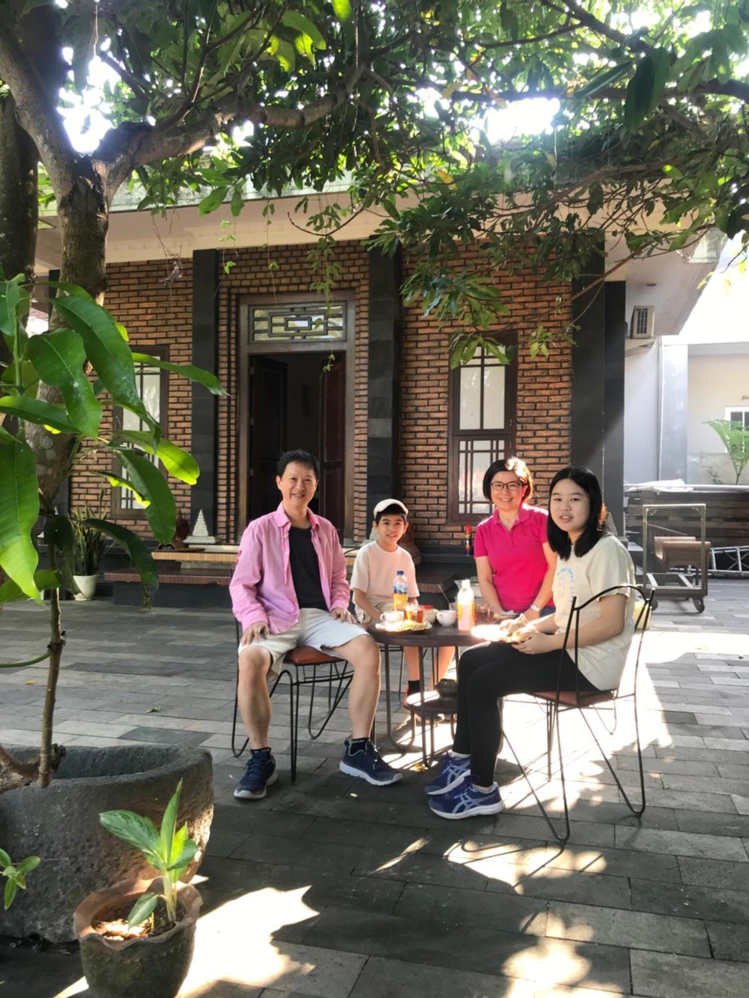 Lotus 2 Guest House Магеланг Экстерьер фото